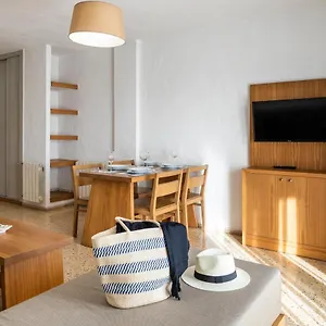 https://apartamentos-el-moro.ibizaislandhotels.net